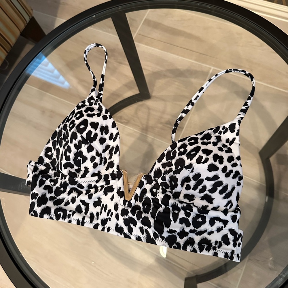 Victoria Secret White Cheetah Print Bikini Top